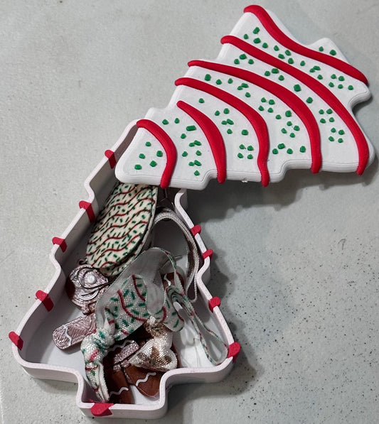 Christmas Gift Set – Cake Holder, Gingerbread Man Earrings, Festive Earrings, and Matching Hair Ties